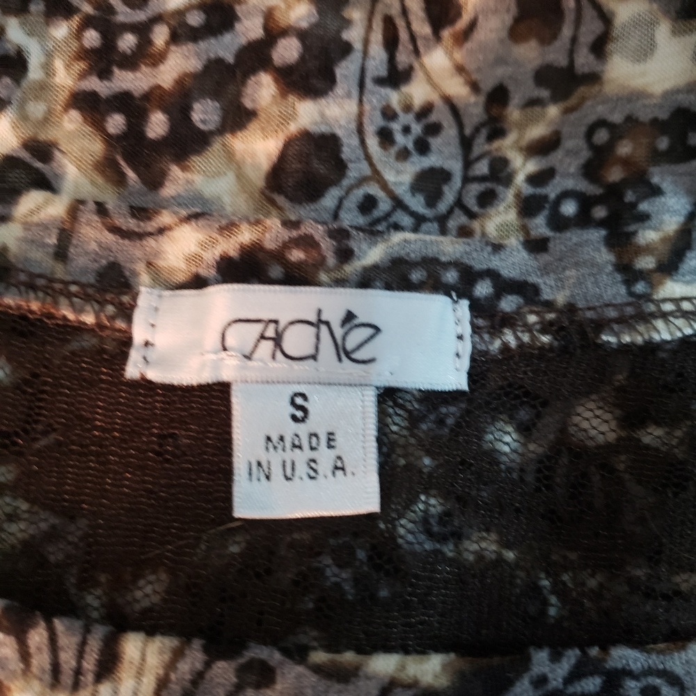 Cache Blouse - Picture 5 of 5